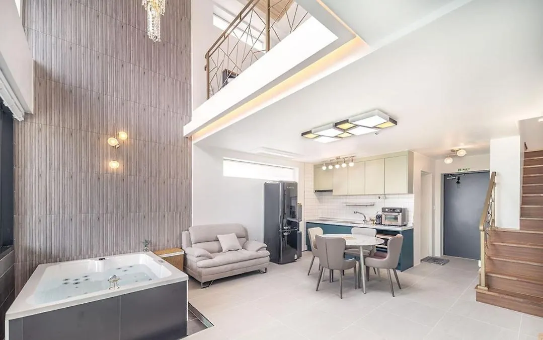 Ganghwa Maris Spa Pension Incheon Guest house