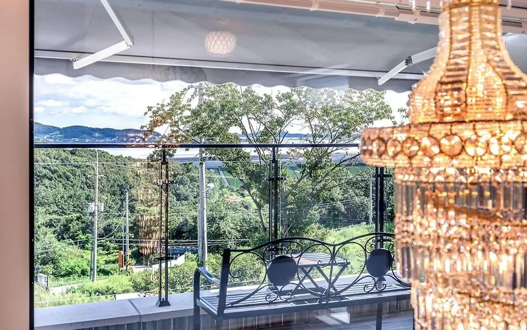 Ganghwa Maris Spa Pension Incheon Guest house