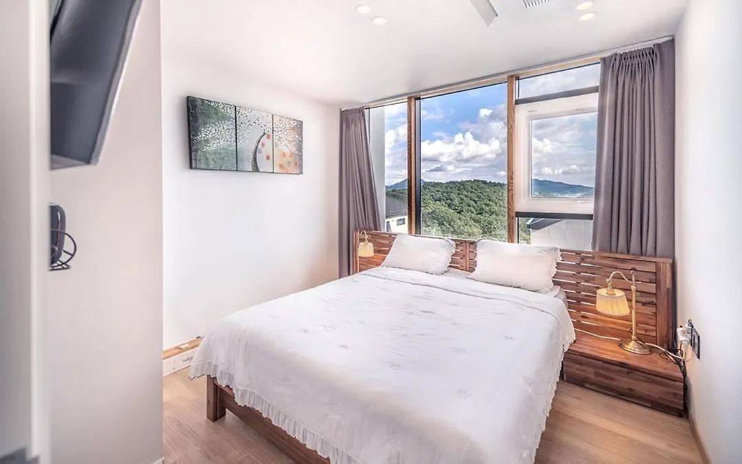 Ganghwa Maris Spa Pension Incheon Guest house