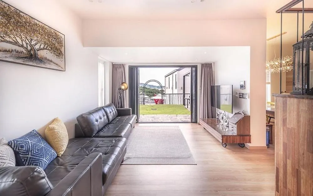 Ganghwa Maris Spa Pension Incheon