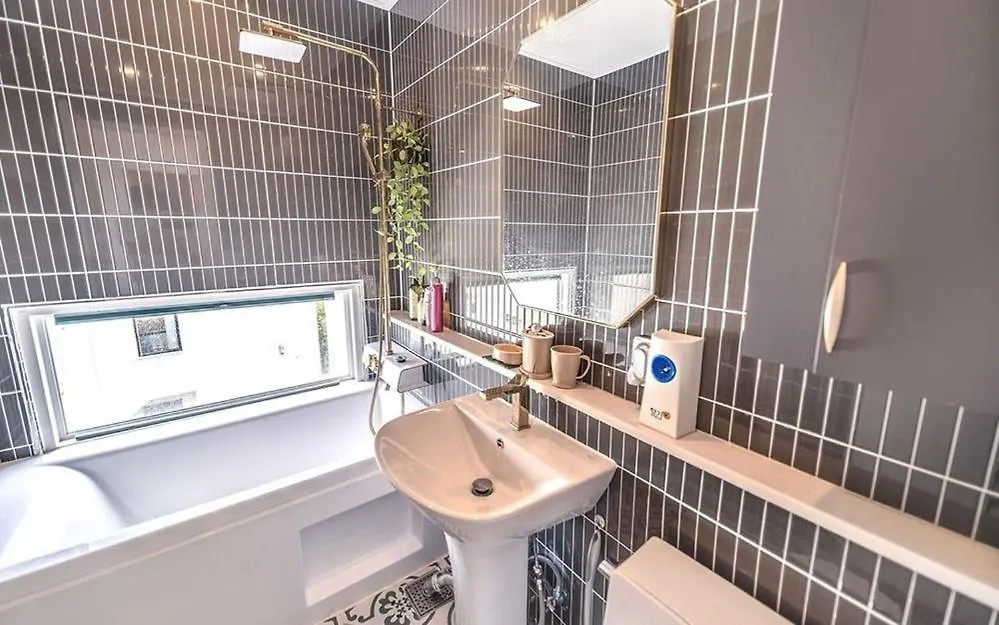 Ganghwa Maris Spa Pension Incheon 4*,  South Korea