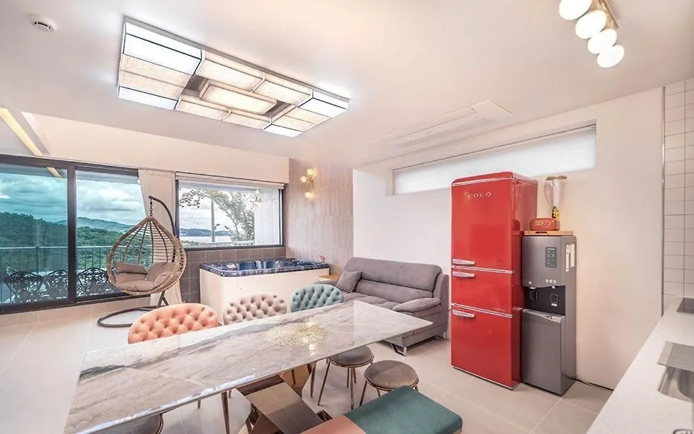 Ganghwa Maris Spa Pension Incheon Guest house