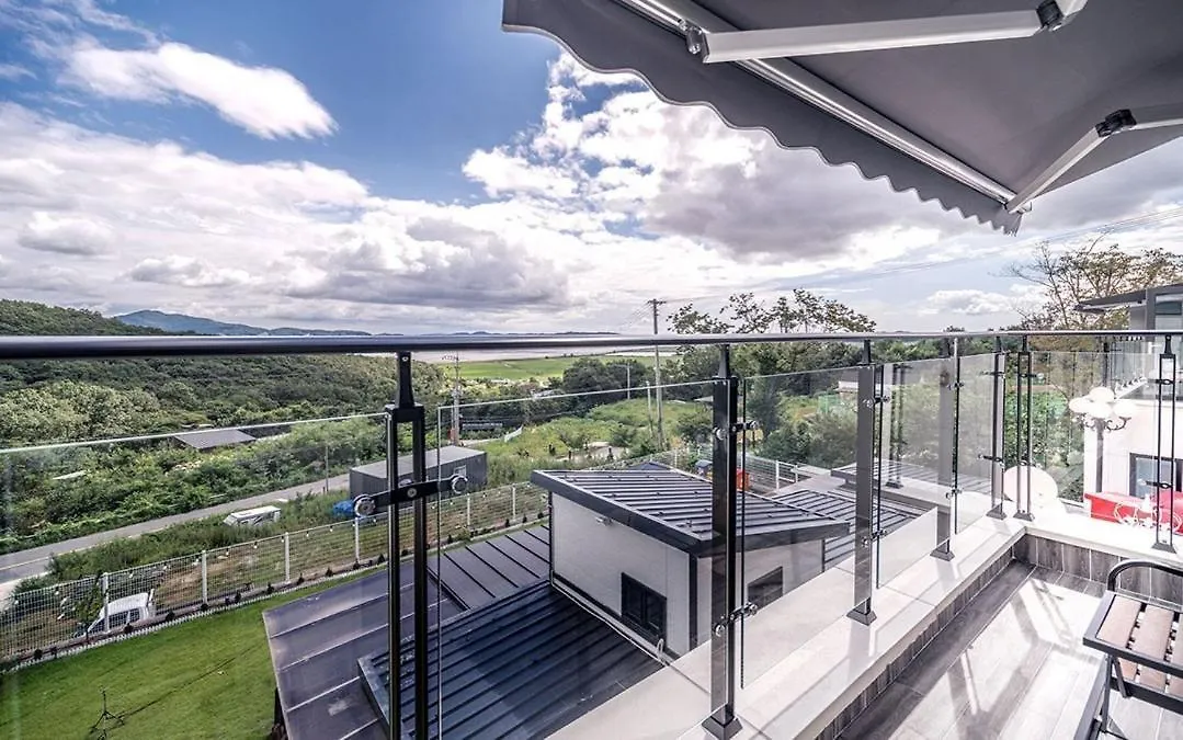 Guest house Ganghwa Maris Spa Pension Incheon