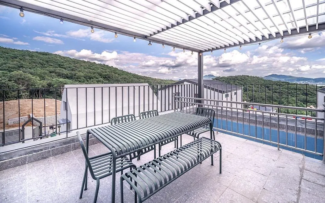 Ganghwa Maris Spa Pension Incheon 4*,